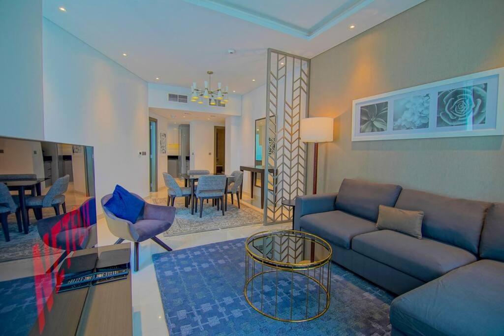 Luxury Hotel Apartment With A Canal View Dubai Exteriör bild